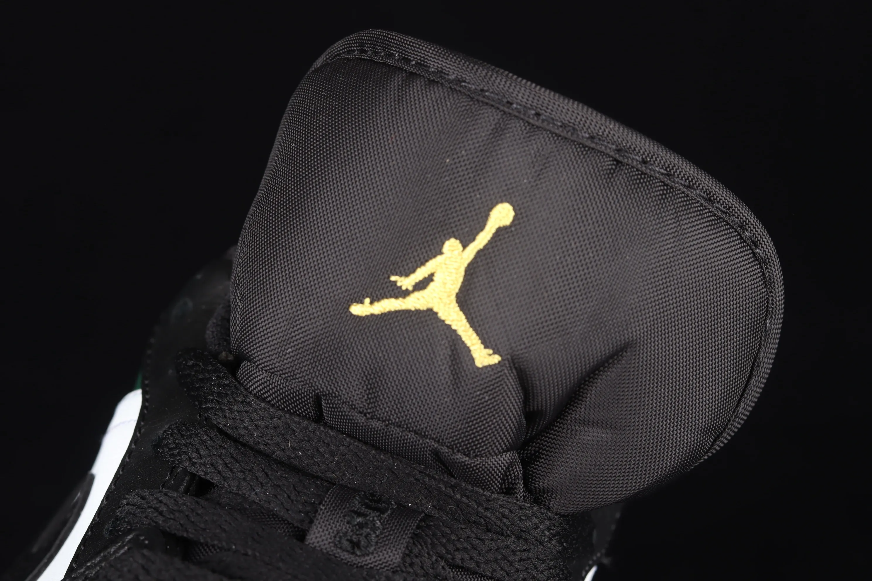 All categories Air Jordan Jordan series basketball shoes Air Jordan 1 Low G version pure original Air Jordan 1 Low AJ1 Joe 1 black and white green low-top cultural basketball shoes 553558-371
